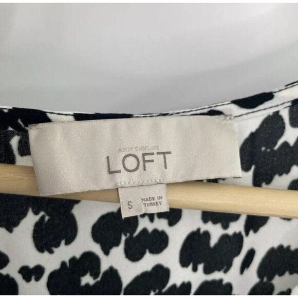 LOFT Women’s Black‎ & White Leopard Scoop Neck Sleeveless Blouse Size S Boho - Picture 4 of 10